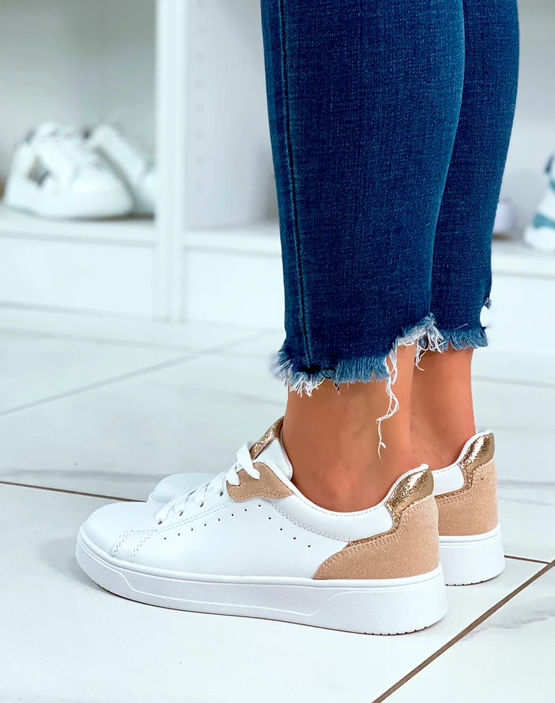 Baskets blanches à lacets avec détail beige et doré pour femme