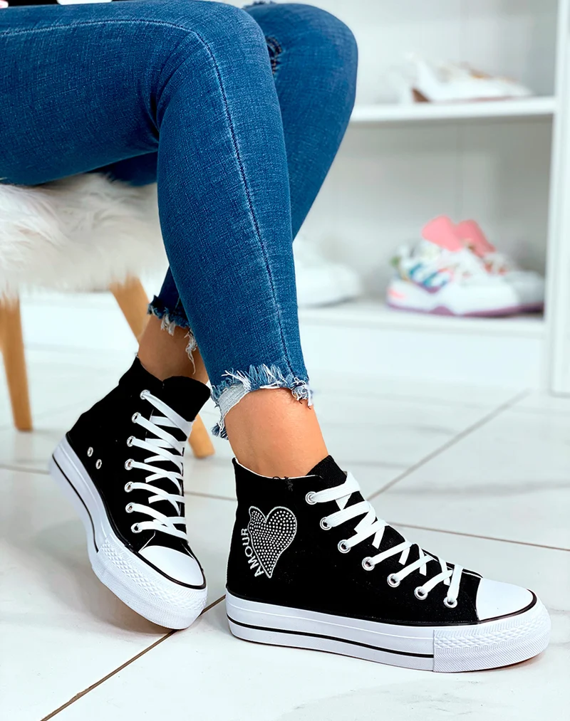 Baskets montantes noires à lacets avec détail strass et inscription