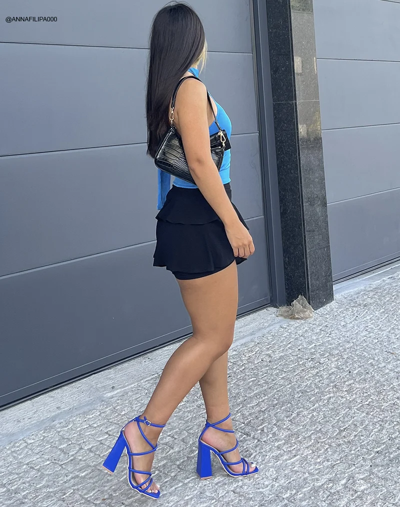 Sandales à talons bleu royal à multiples brides