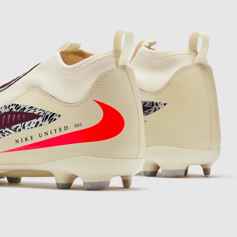 Nike Phantom 6 High Academy FG/MG pour Enfant