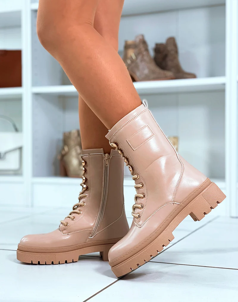 BOTTINES MONTANTES BEIGE ? LACETS AVEC SEMELLE CRANT?E