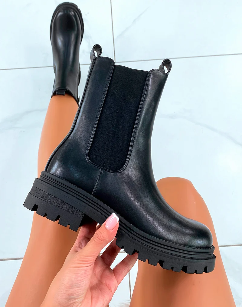 Bottines Noires Montantes Style Chelsea