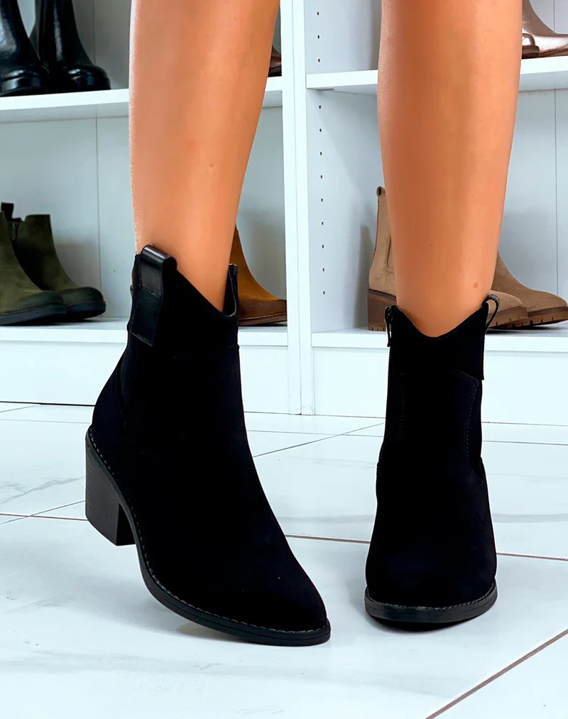 Bottines style santiags en suédine noire à petit talon pour femmes