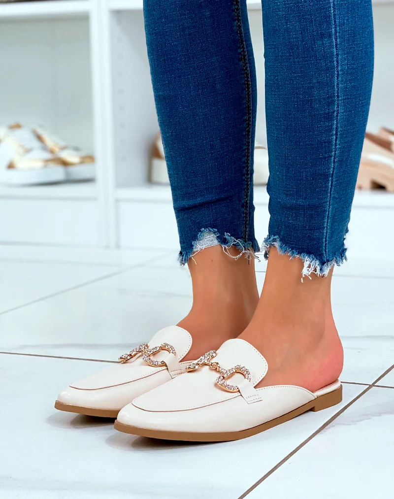 Mules mocassins beige à détails strass