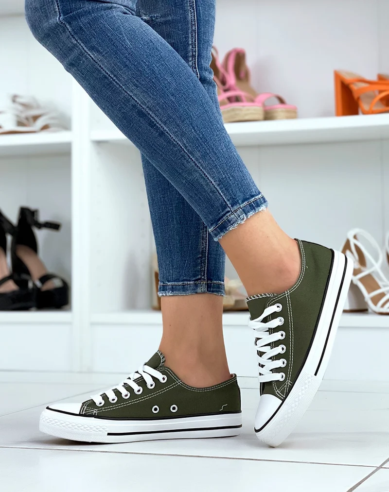Baskets basses en tissu kaki