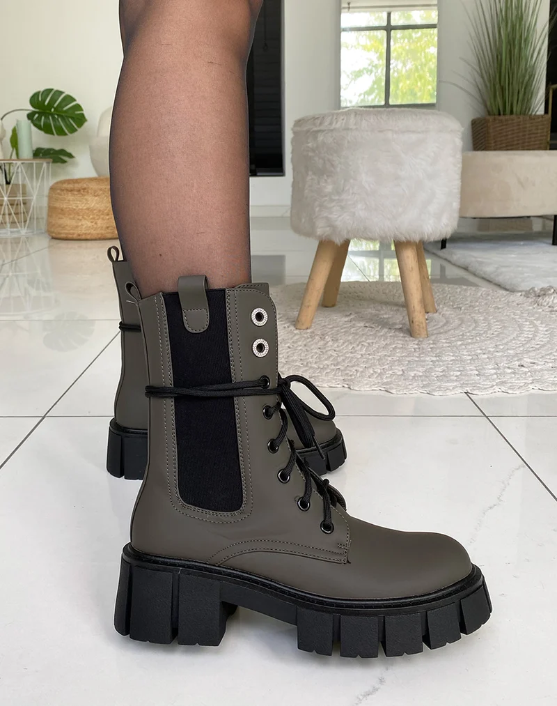 Bottines Kaki montantes à lacet et à zip et à détails strass