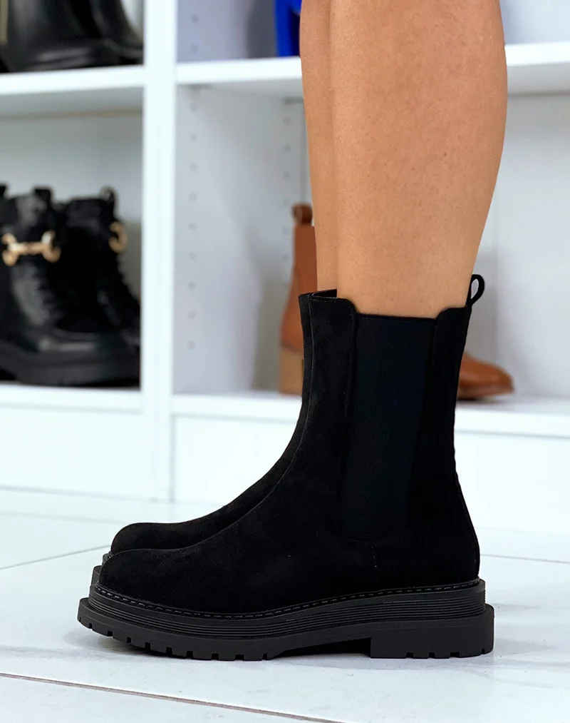 Bottines chelsea noires en suédine montantes
