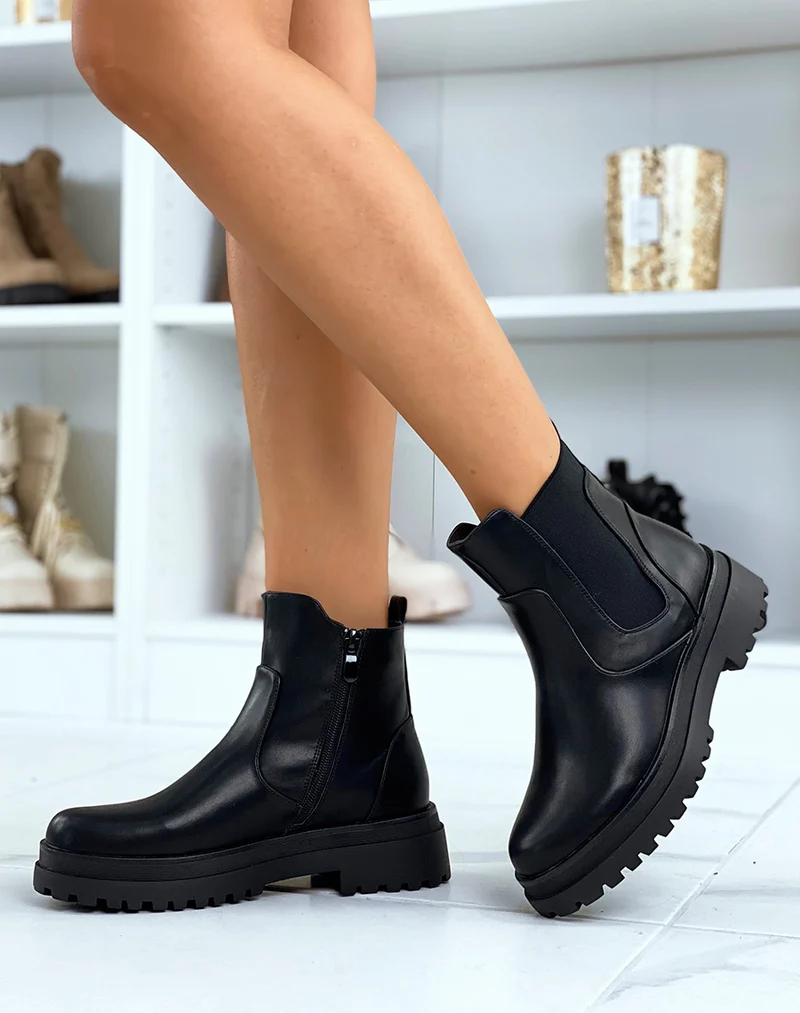Bottines noires inspiration chelsea à empiècements et semelle plate crantée