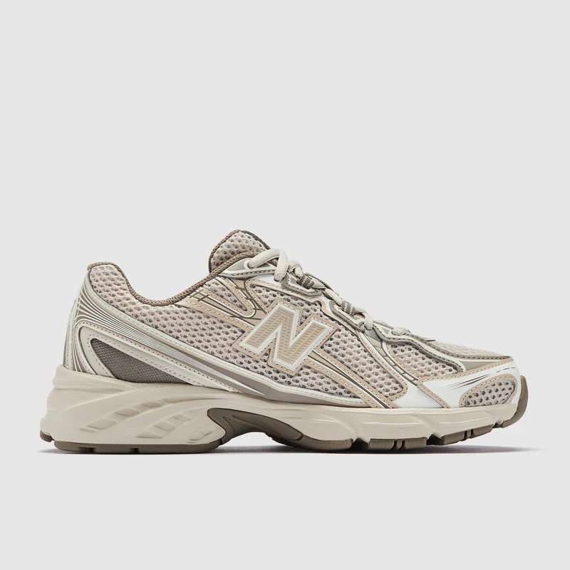 New Balance 740
