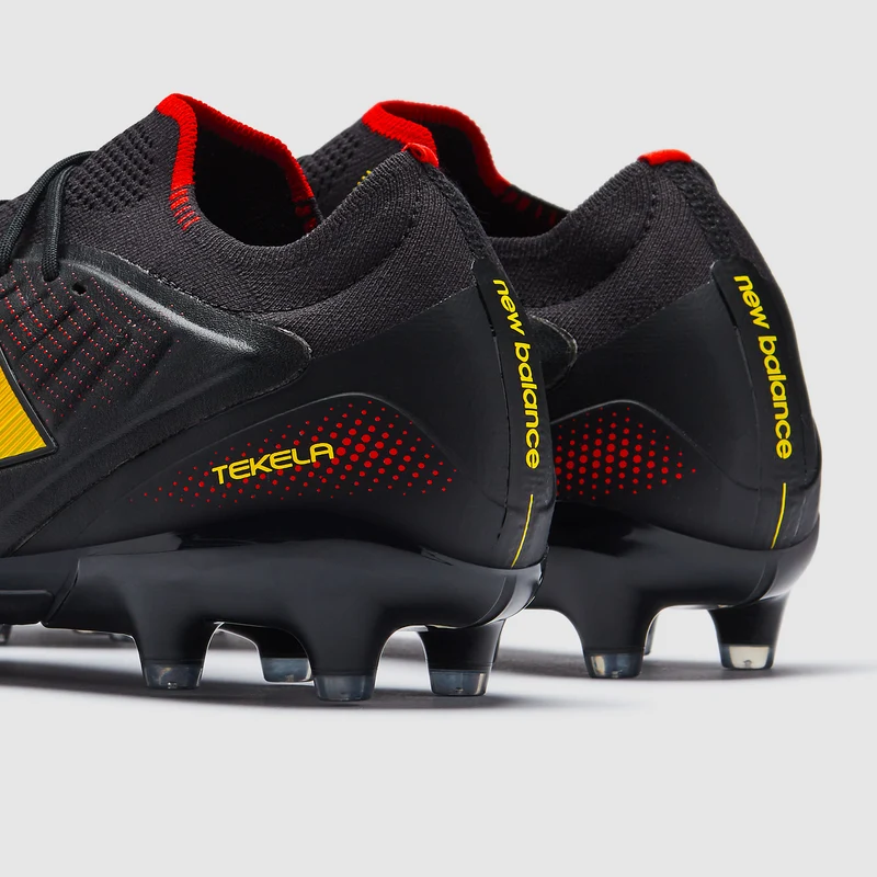New Balance Tekela V5 Elite MG