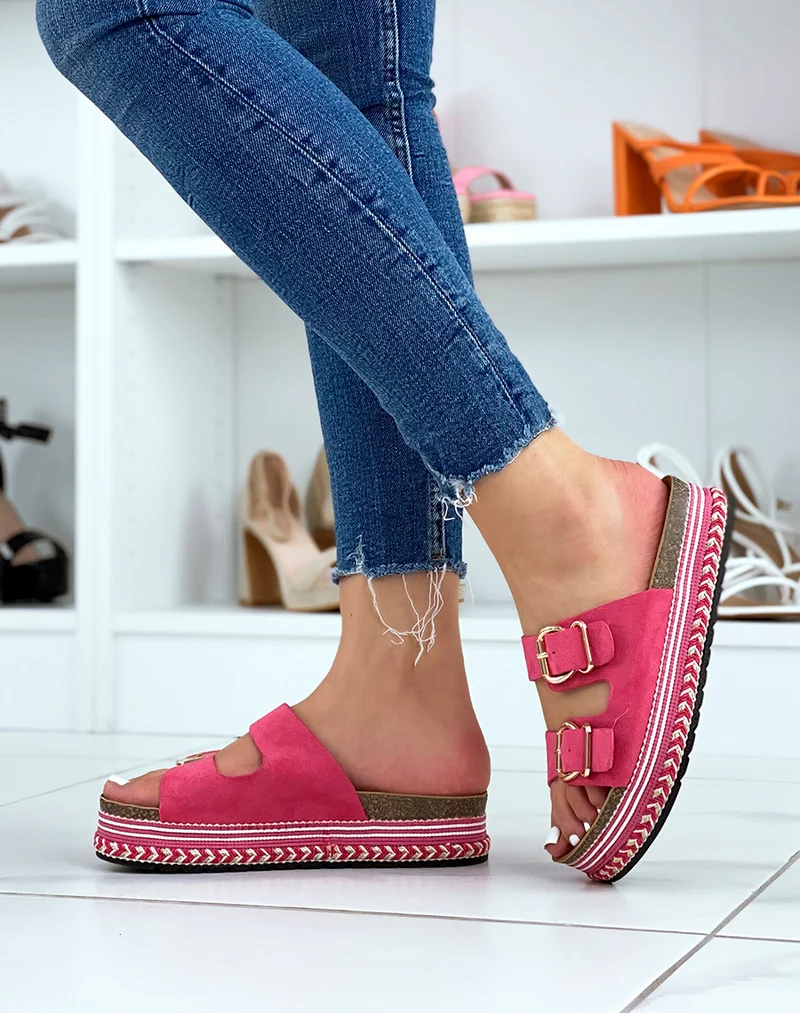 Mules plates fushia à double bride et semelle aztèque