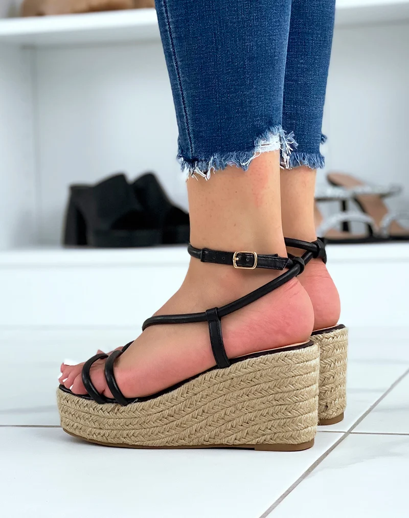 Sandales compensées noires à lanières croisées