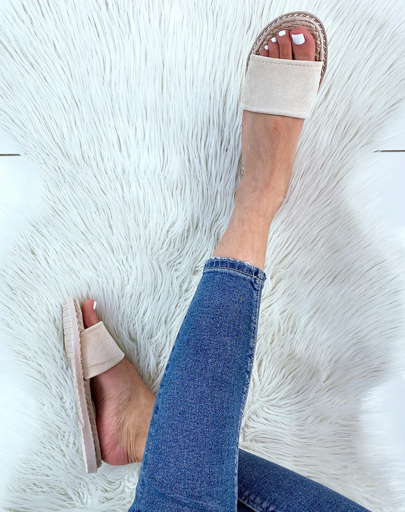 Mules en suédine beige