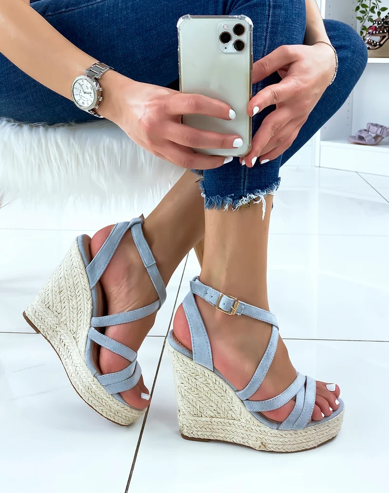Compensés bleue en suédine à brides croisées