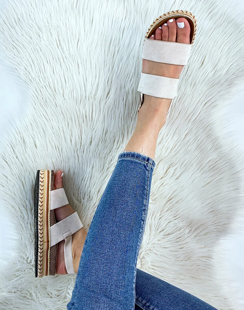 Sandales à doubles brides en suédine beige