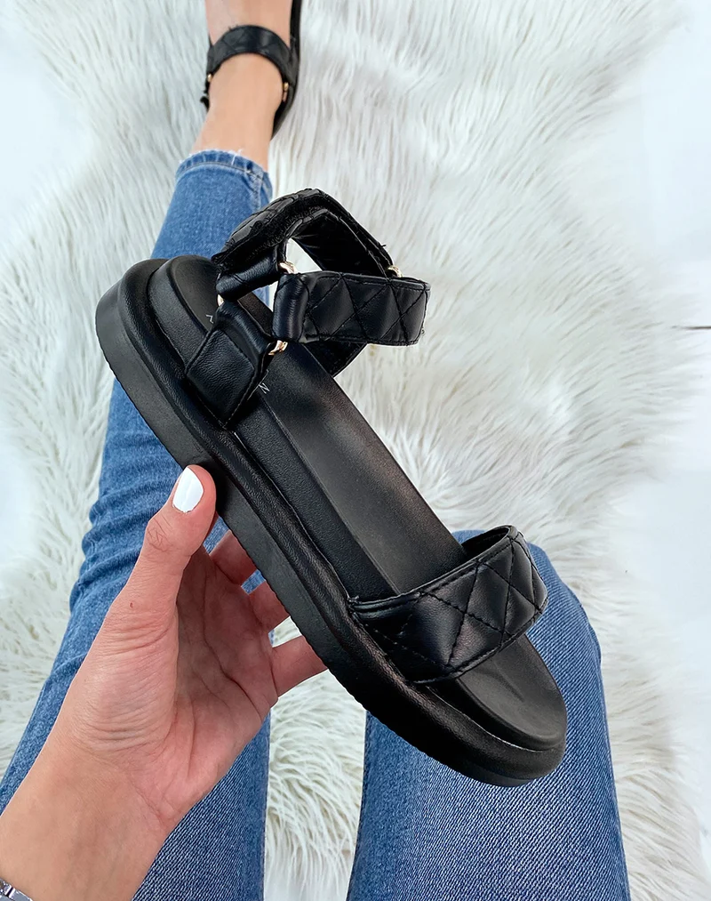 Sandales noires à doubles brides matelassées