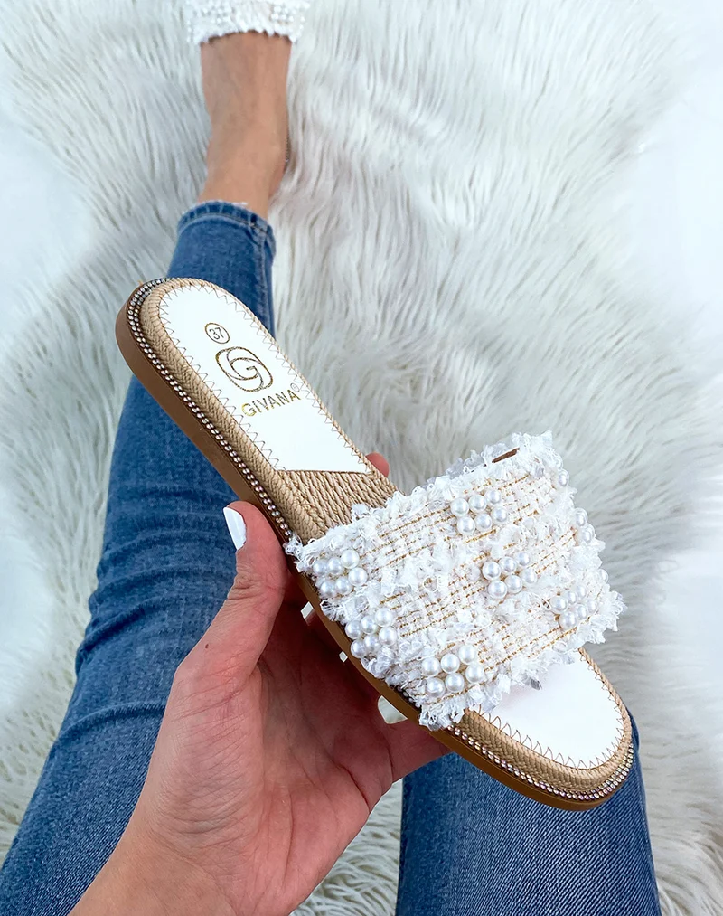 Mules blanches effet tweed à perles