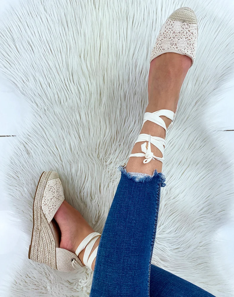 Espadrilles compensées beiges à longues lanières