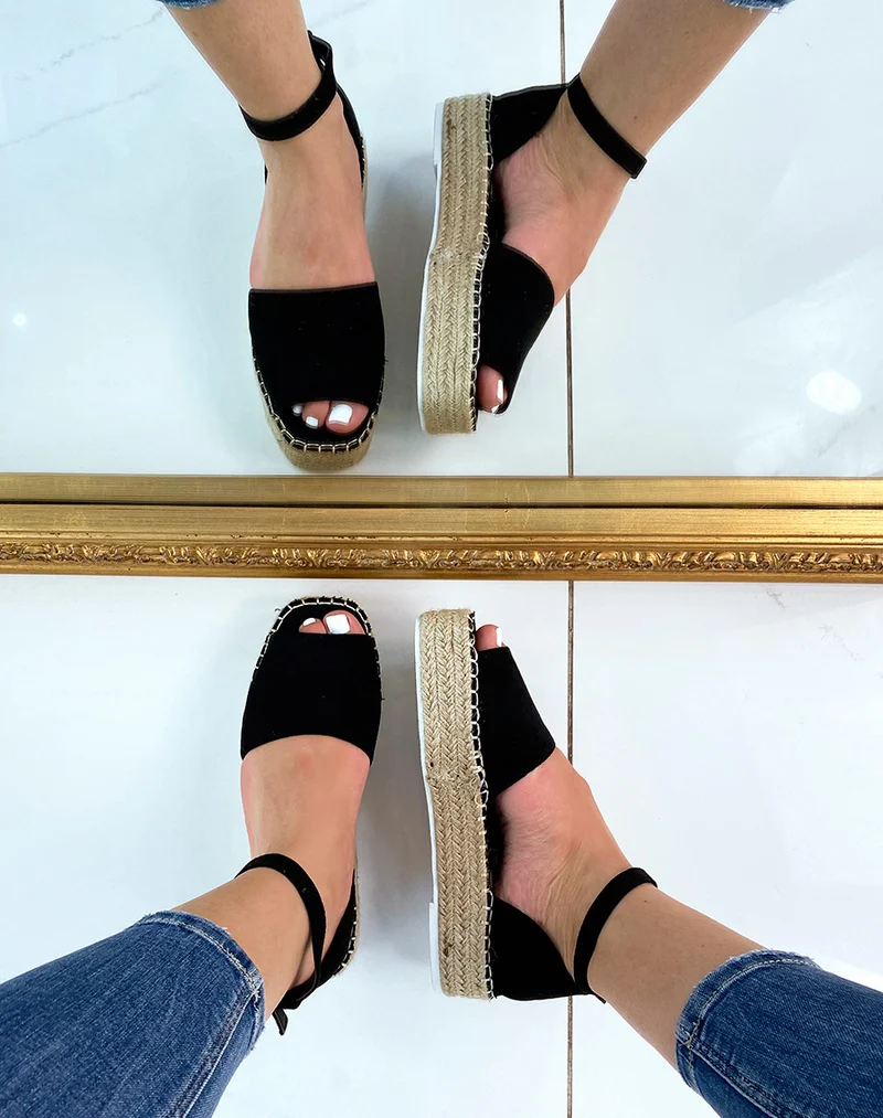 Espadrilles noires à bout ouvert et talon compensé