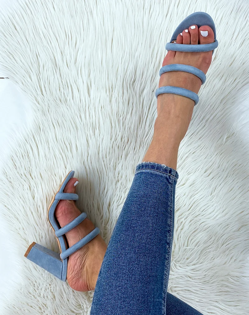 Sandales à talon et à bride bleu pastel en suédine