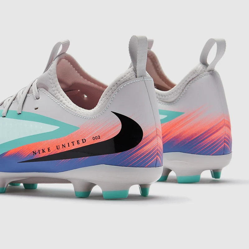 Nike Phantom 6 Academy Low FG/MG pour Enfant