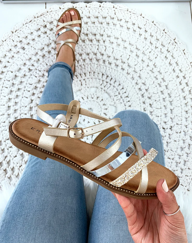 Nu-pieds dorée à brides métallisée et tressée