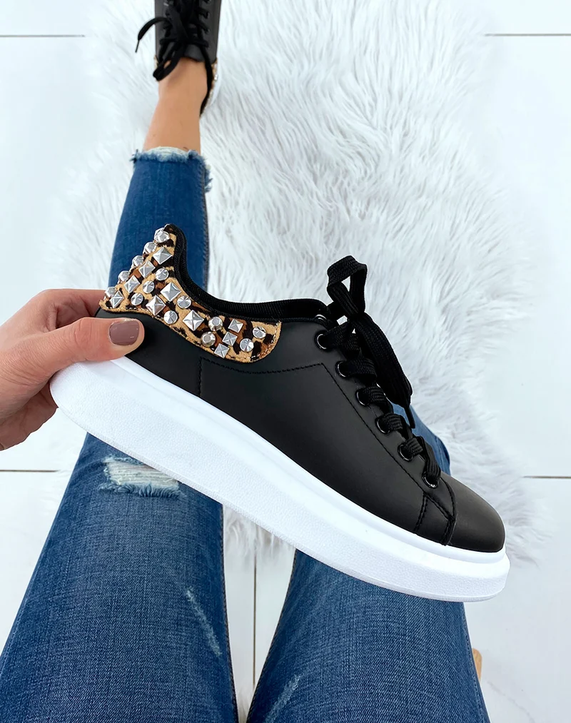 Baskets noires à empiècement léopard clouté