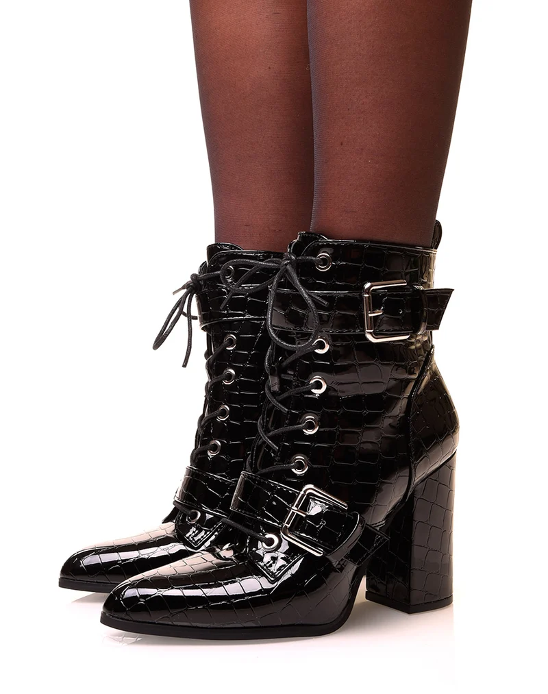 Bottines noires effet croco à talons et à lacets