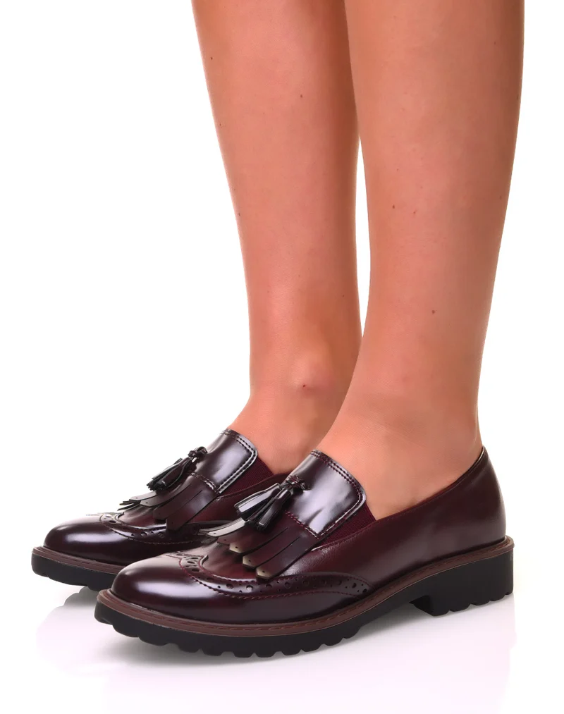Mocassins bordeaux bi-matières à franges avec un pompom