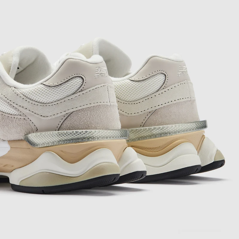 New Balance 9060 pour Femme