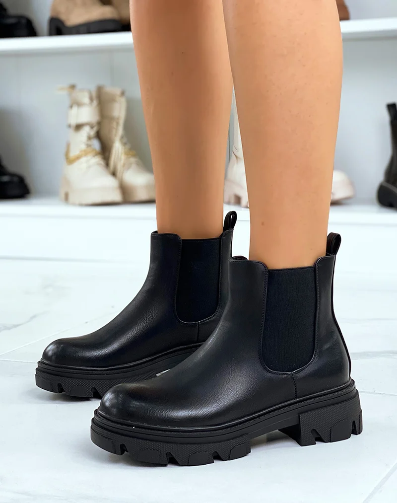 Chelsea boots noires talonnées à semelle crantée