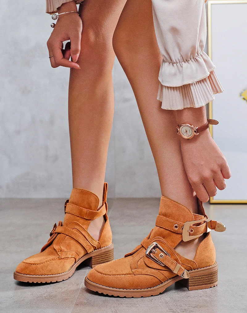 Bottines ouvertes camel en suédine