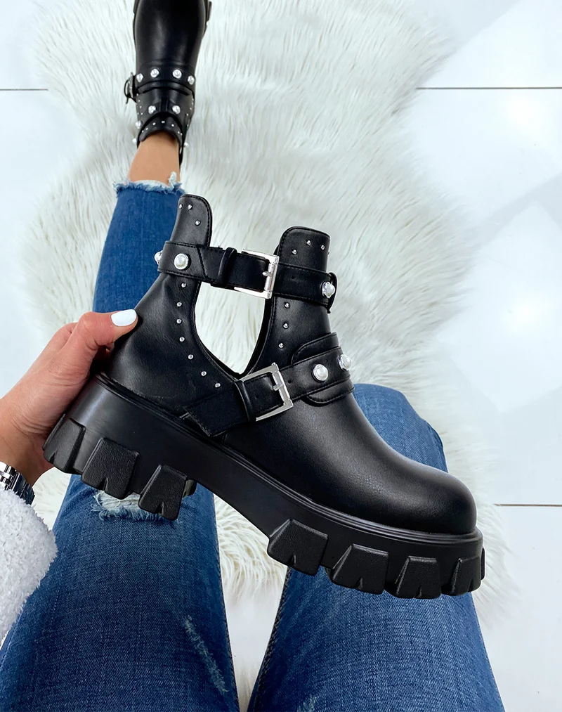 Bottines noires ouvertes à lanières perlées