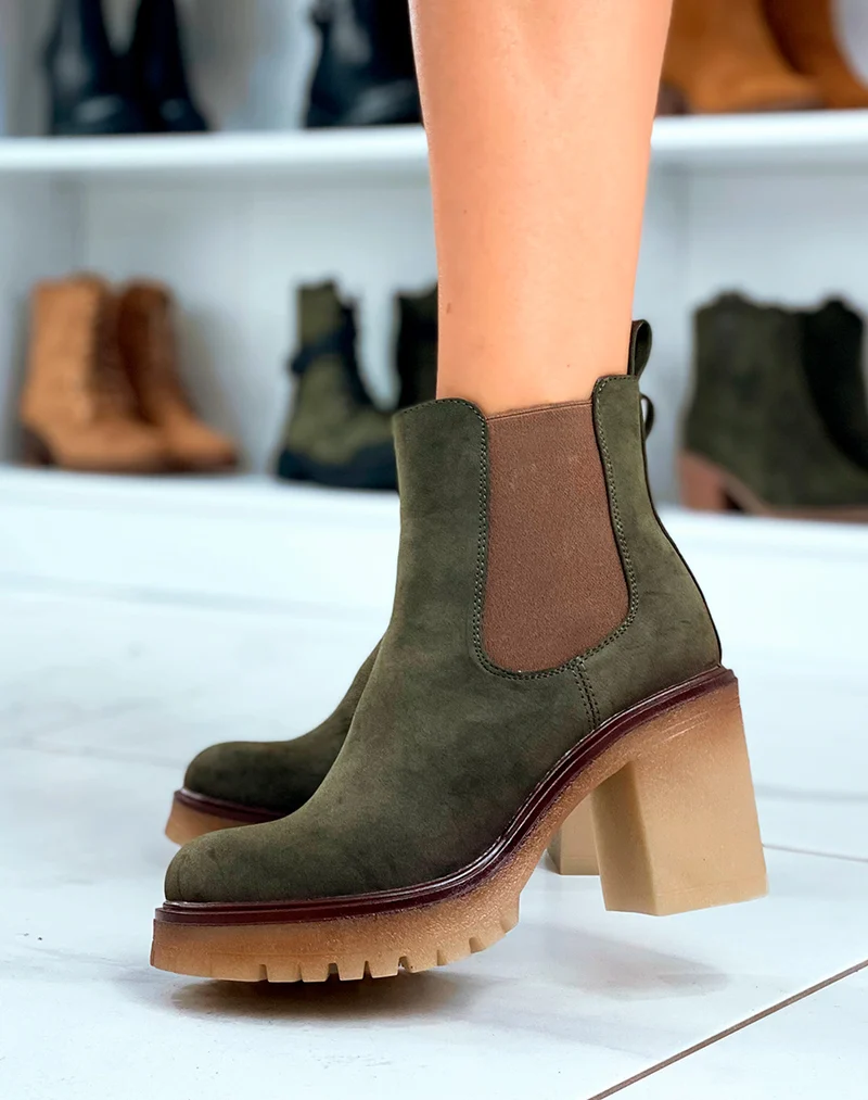 Audace Tendance : Bottines Kaki en Suédine avec Talon et Élastique Marron