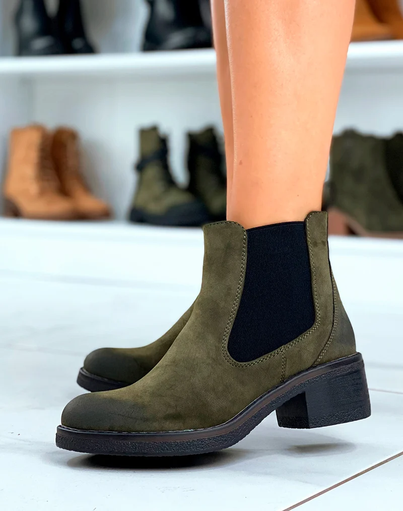 Intemporel & Tendance : Bottines Kaki en Suédine Style Chelsea