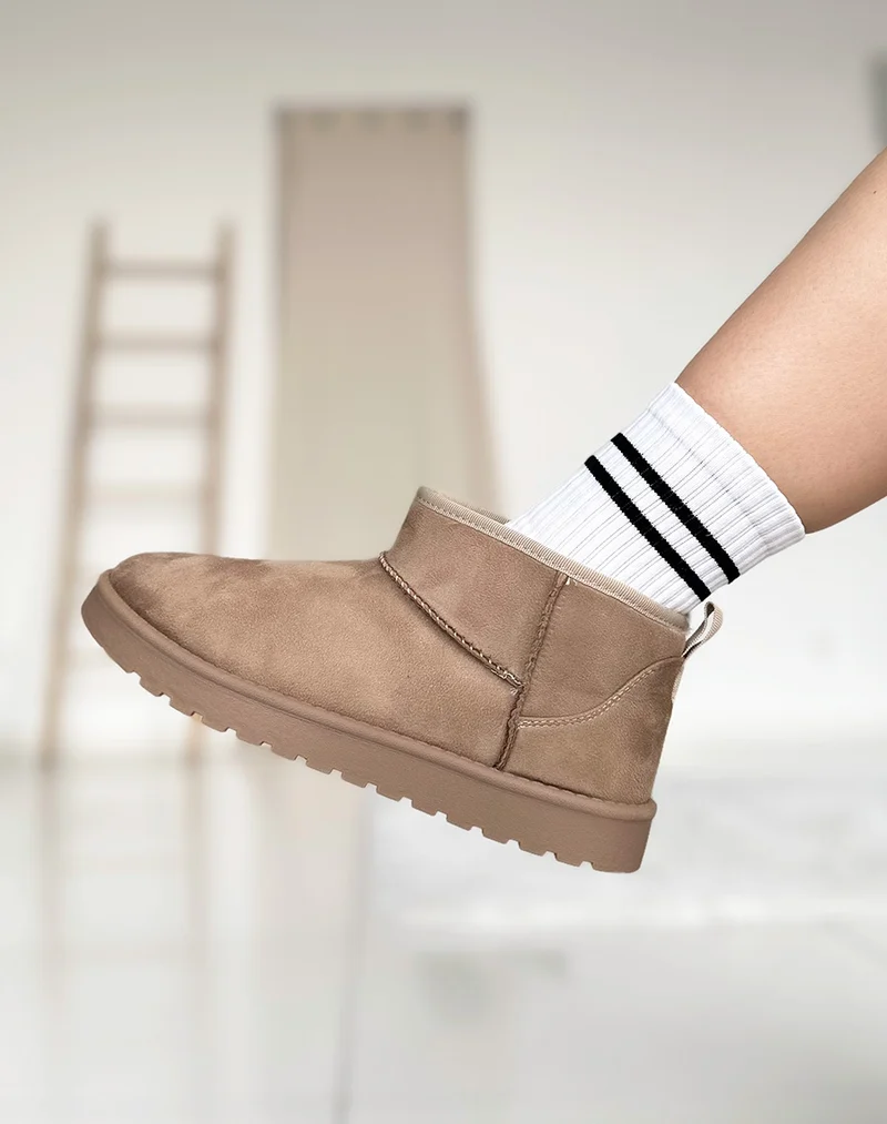 Bottines taupe fourrées en suédine