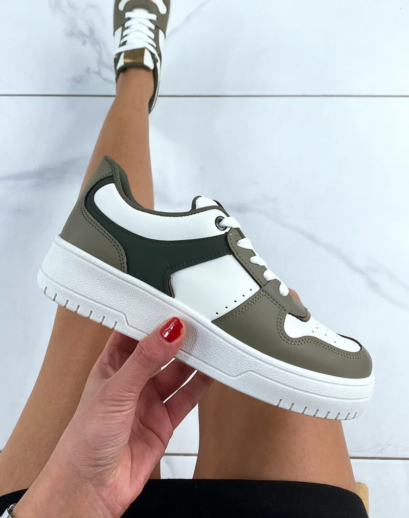 Baskets kaki et blanc cassé