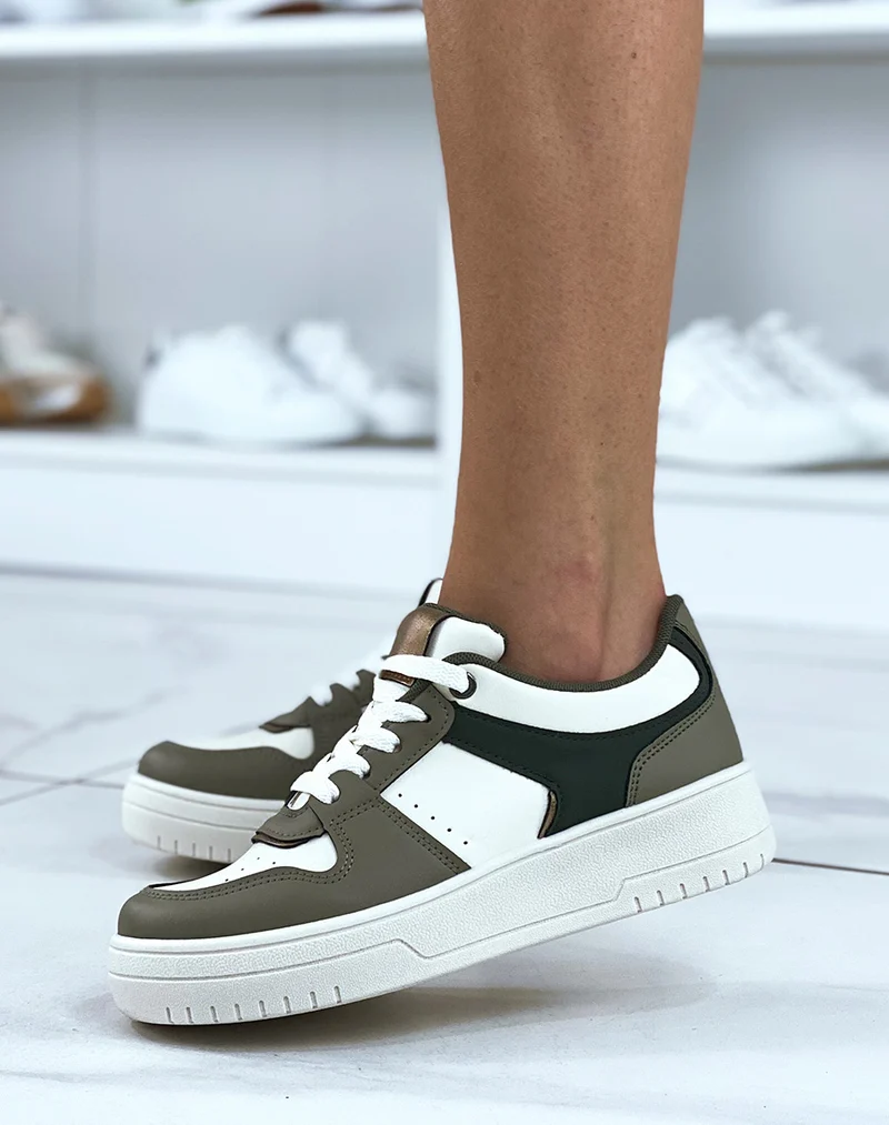 Baskets kaki et blanc cassé