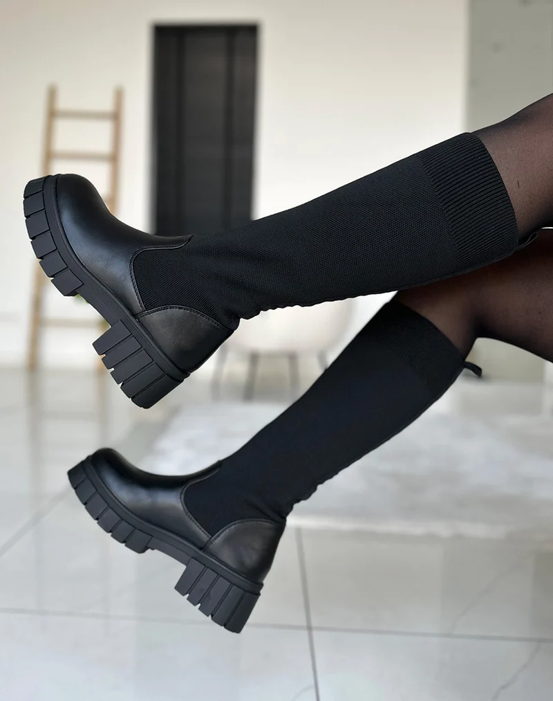 Bottes noires effet chaussette à semelle crantée