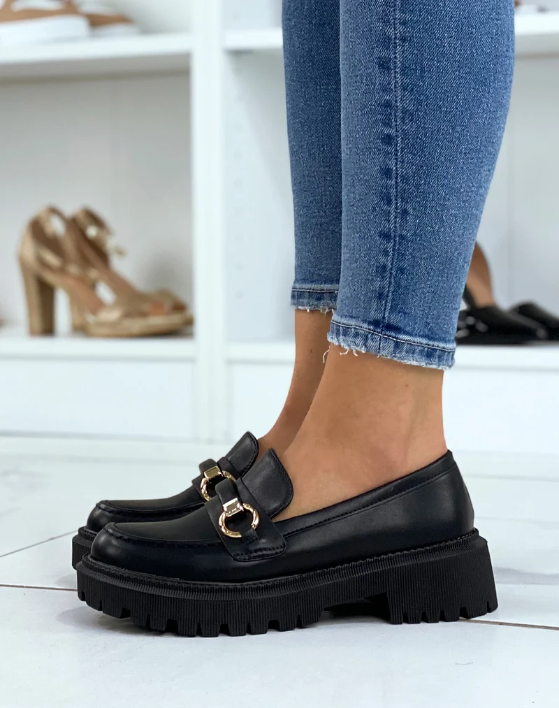 Mocassins noirs a détail doré