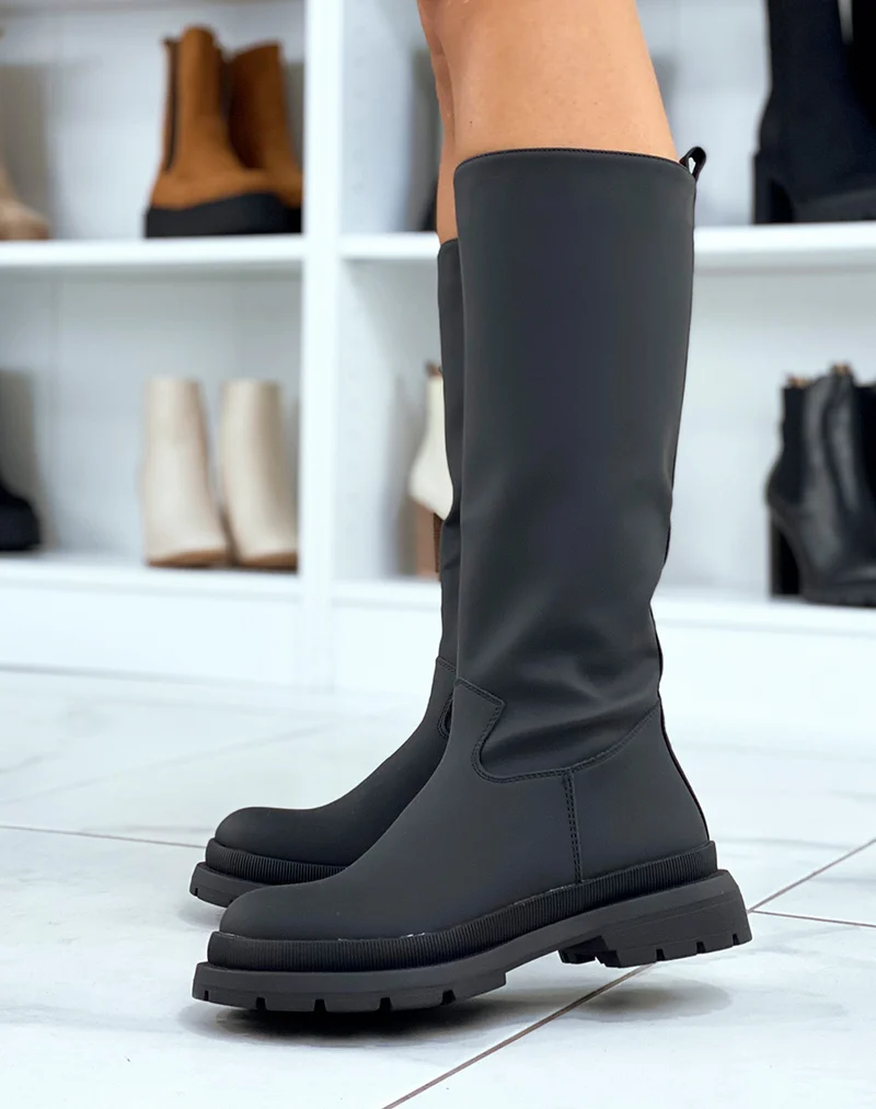 Bottes noires effet mat