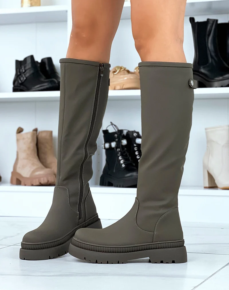 Bottes kaki gommées à semelle crantée