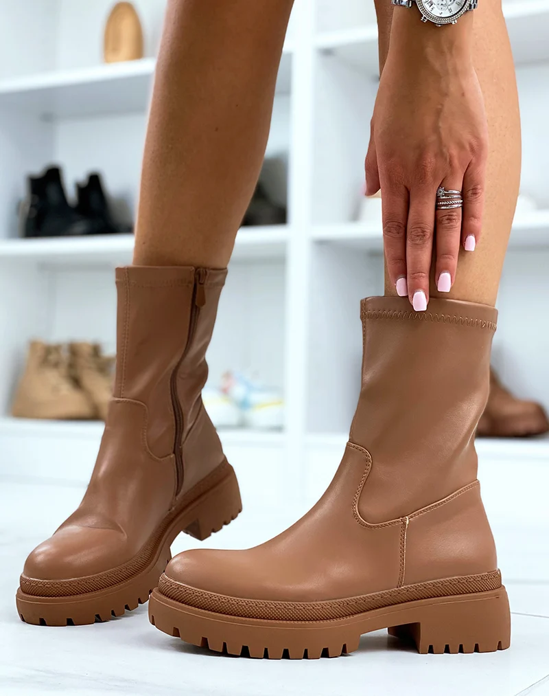 Bottines camel effet chaussette en similicuir