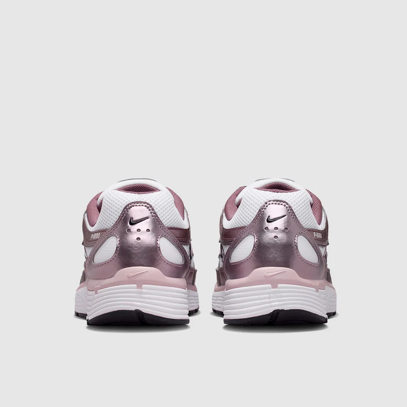Nike Sportswear Womens P-6000
