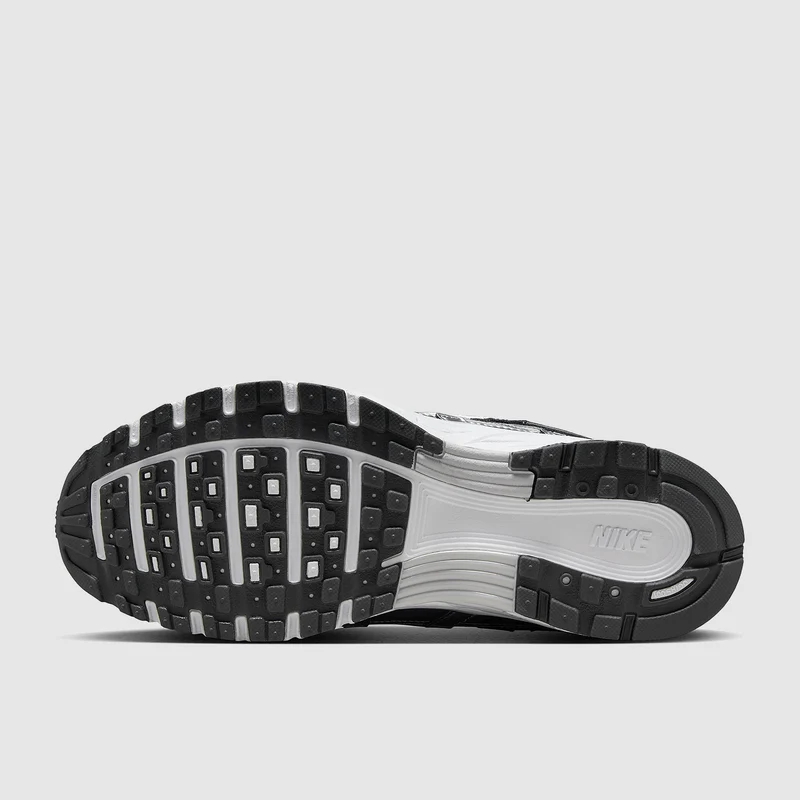 Nike Sportswear Womens P-6000