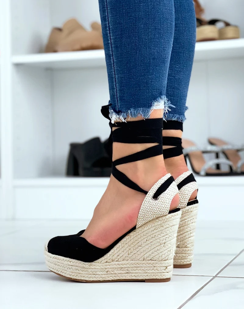 Espadrilles compensées noire en coupe florale