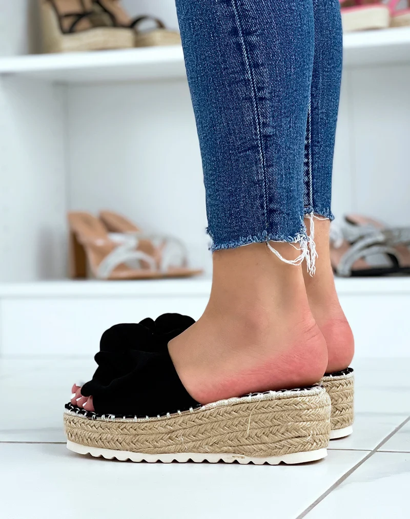 Mules compensées noires à nœud