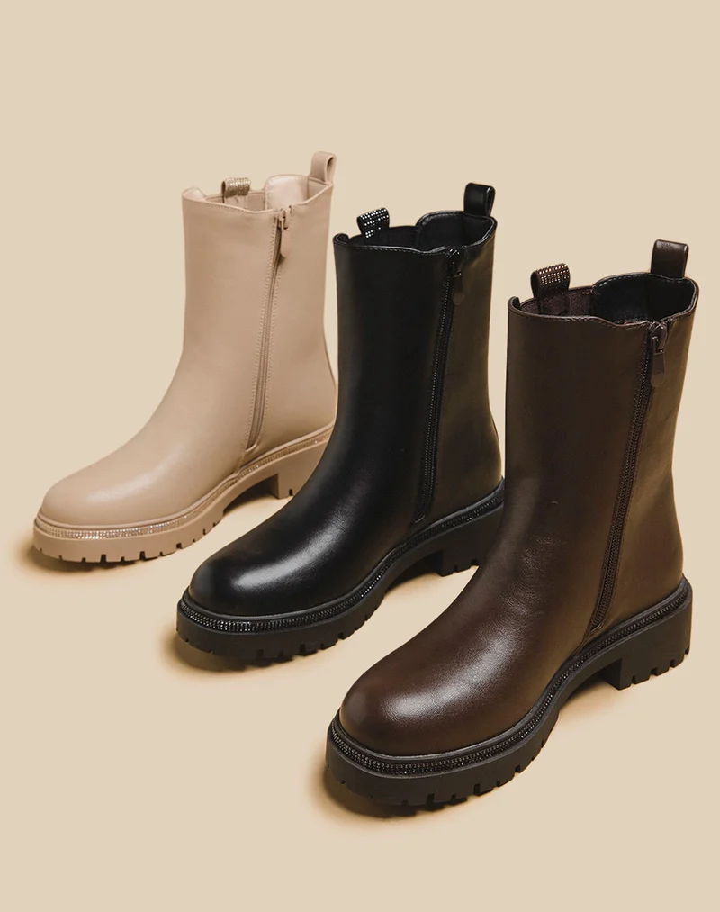 Chelsea boots noires à détails à strass