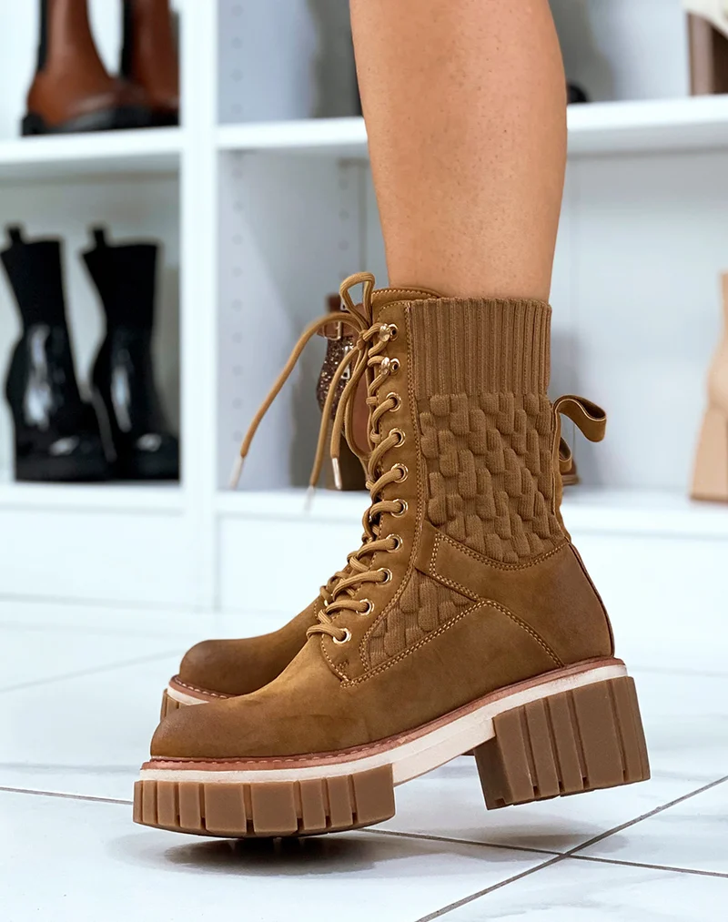 Bottines montantes camel bi-matière à semelle talonnée et crantée
