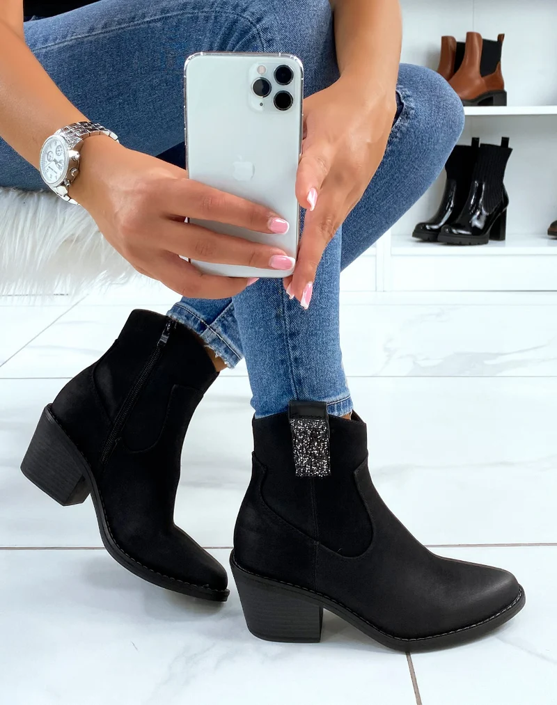 Santiags noires à talon et détail à paillettes